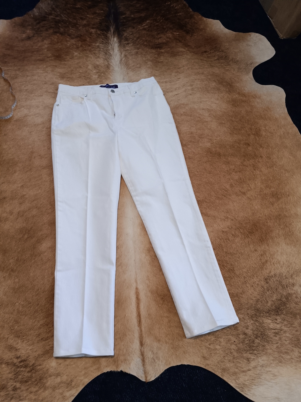 Gloria Vanderbilt White Straight-Leg Jeans